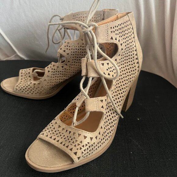 Universal Thread Tan Open Toe Tie Up Bootie Shoes Sandals Size 8.5 - Picture 5 of 9